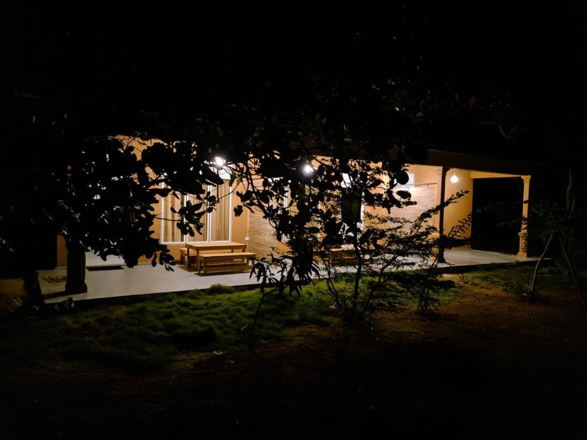 Wilpattu Wildhideaway Hotel Galkadawala ภายนอก รูปภาพ